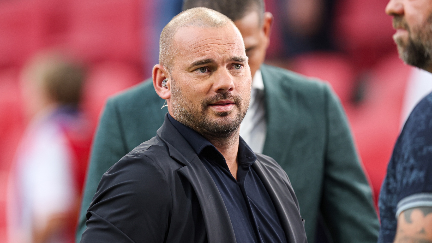 Wesley Sneijder, previo a un partido de Champions en televisión. (EP)