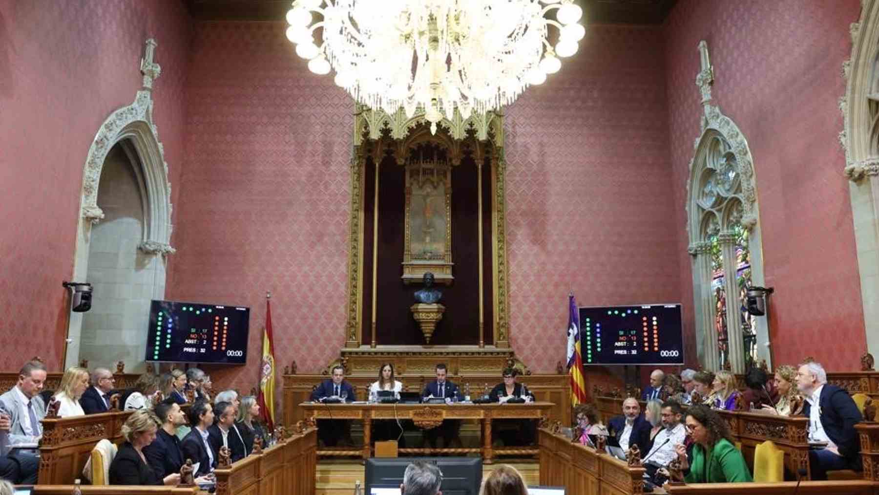 Imagen del pleno celebrado hoy jueves por el Consell de Mallorca.