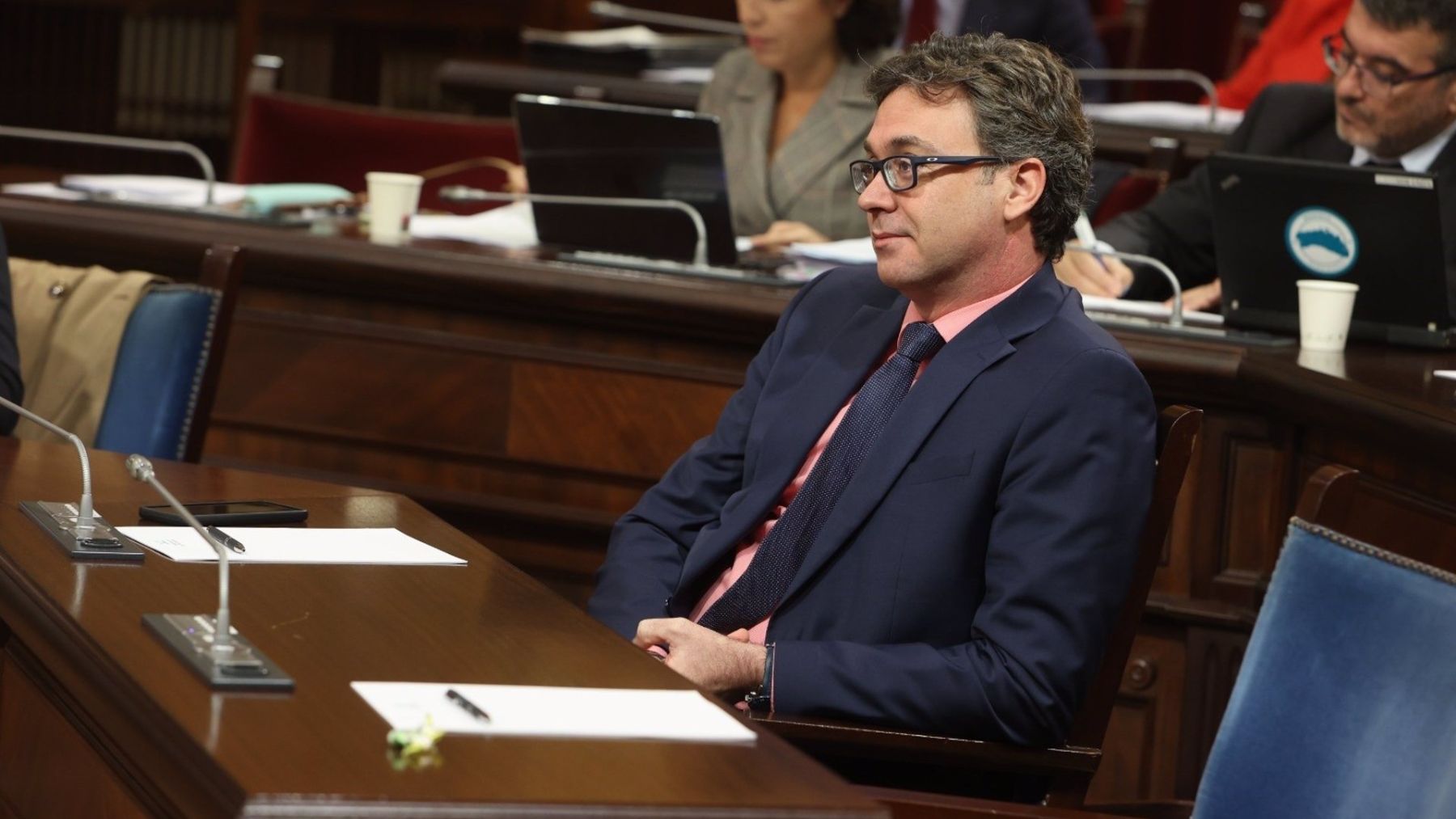 Antoni Costa, vicepresidente y conseller de Hacienda, durante el debate de los presupuestos. (Europa Press)