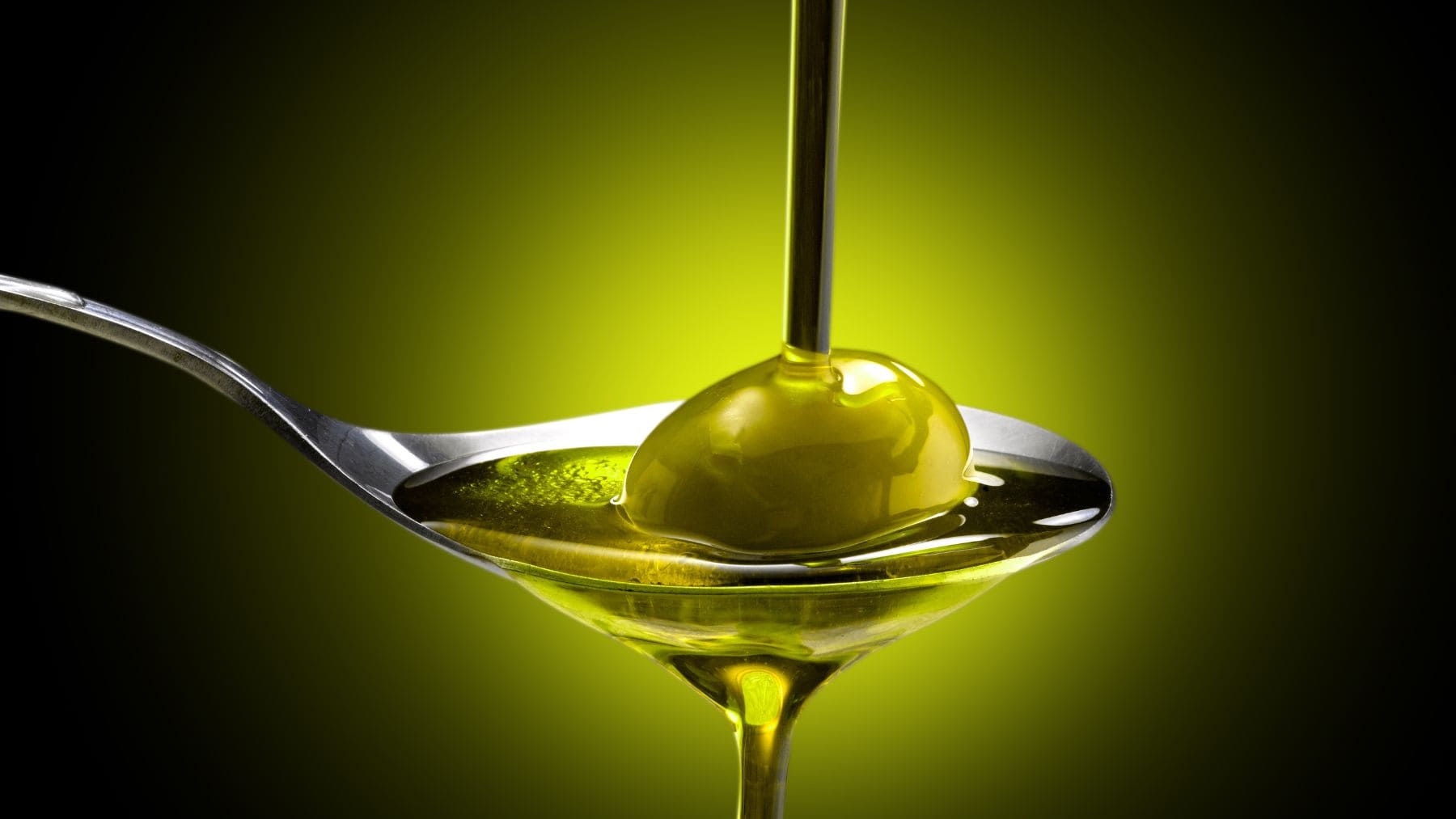 El precio del aceite de oliva es el principal inconveniente para incorporarlo a nuestra dieta de forma regular, hemos encontrado una alternativa igual de saludable y barata