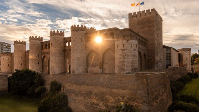 Disfruta de la cultura en Aragón: castillos, monasterios del Císter e imponentes catedrales de techos estrellados