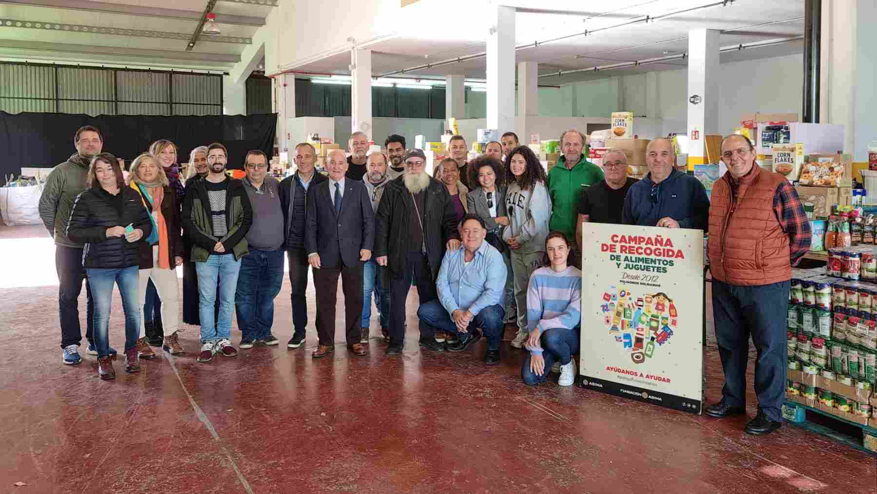 ASIMA dona más de 20 toneladas de alimentos y 16.000 juguetes a ocho entidades sociales de Mallorca.