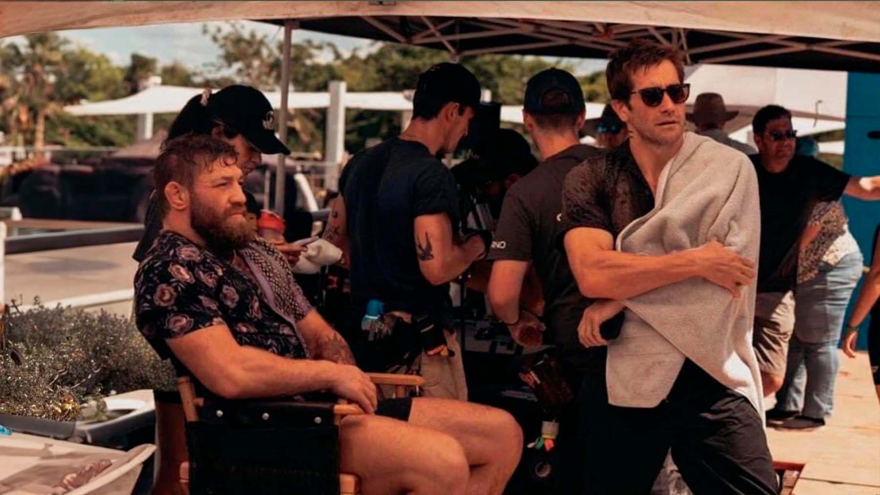 Conor McGregor y Jake Gyllenhaal en el rodaje de ‘Road House’
