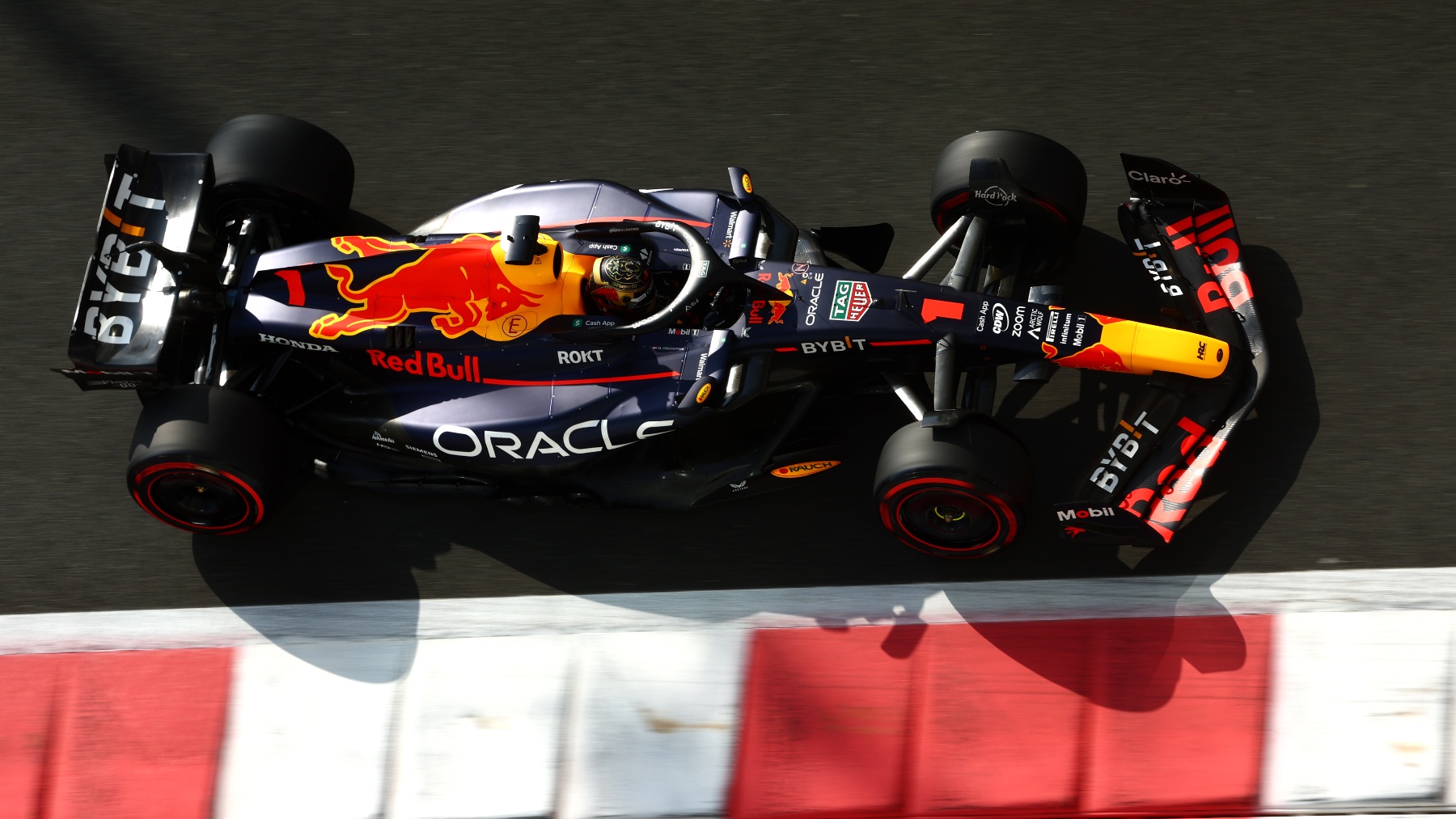Verstappen rodando con su Red Bull. (Getty)