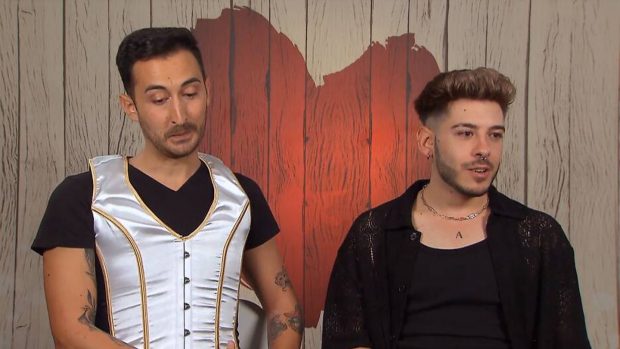 Alejandro y Sergio en 'First Dates'.