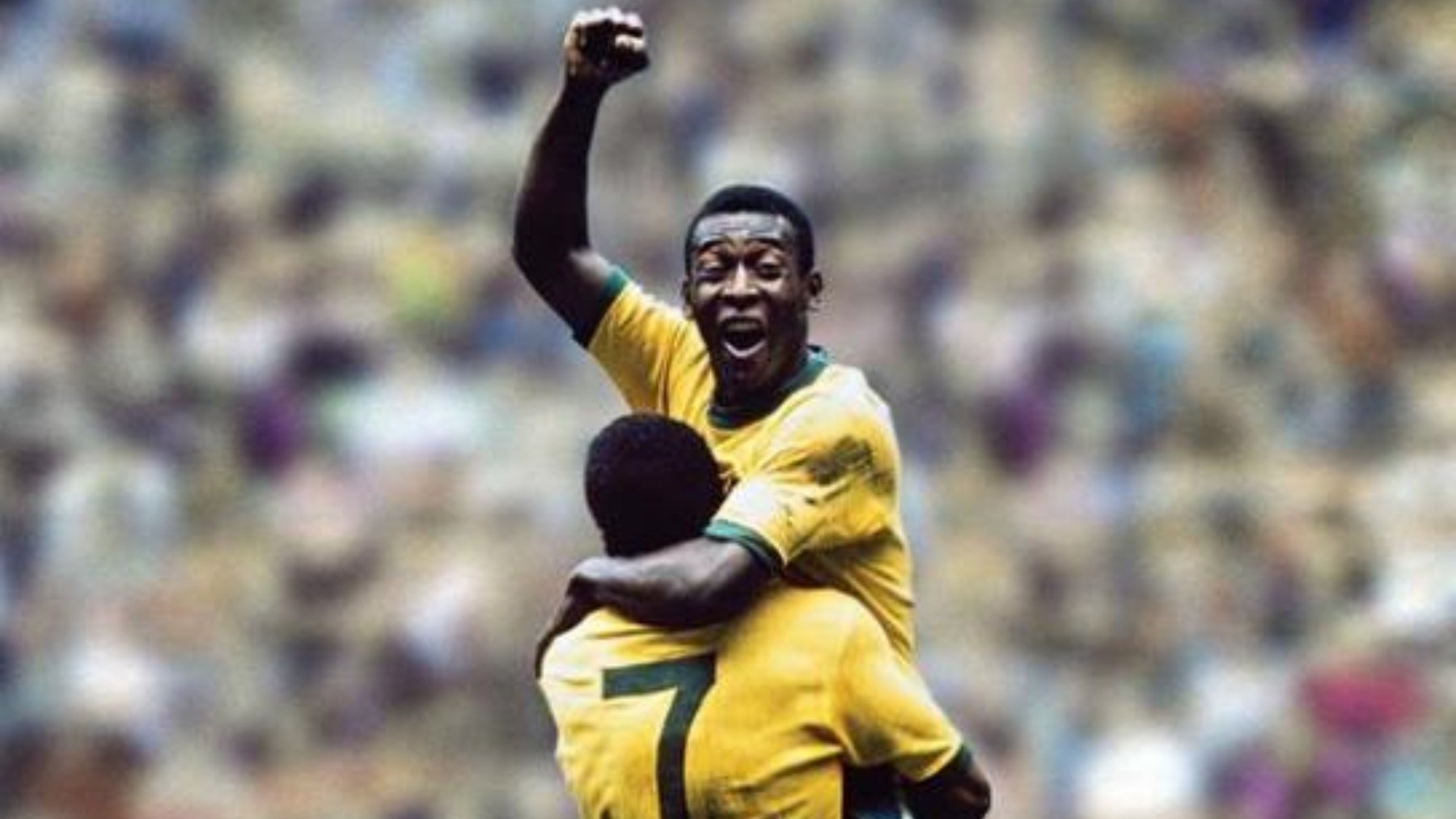 La icónica imagen de Pelé abrazado a Jairzinho en el Mundial de 1970.