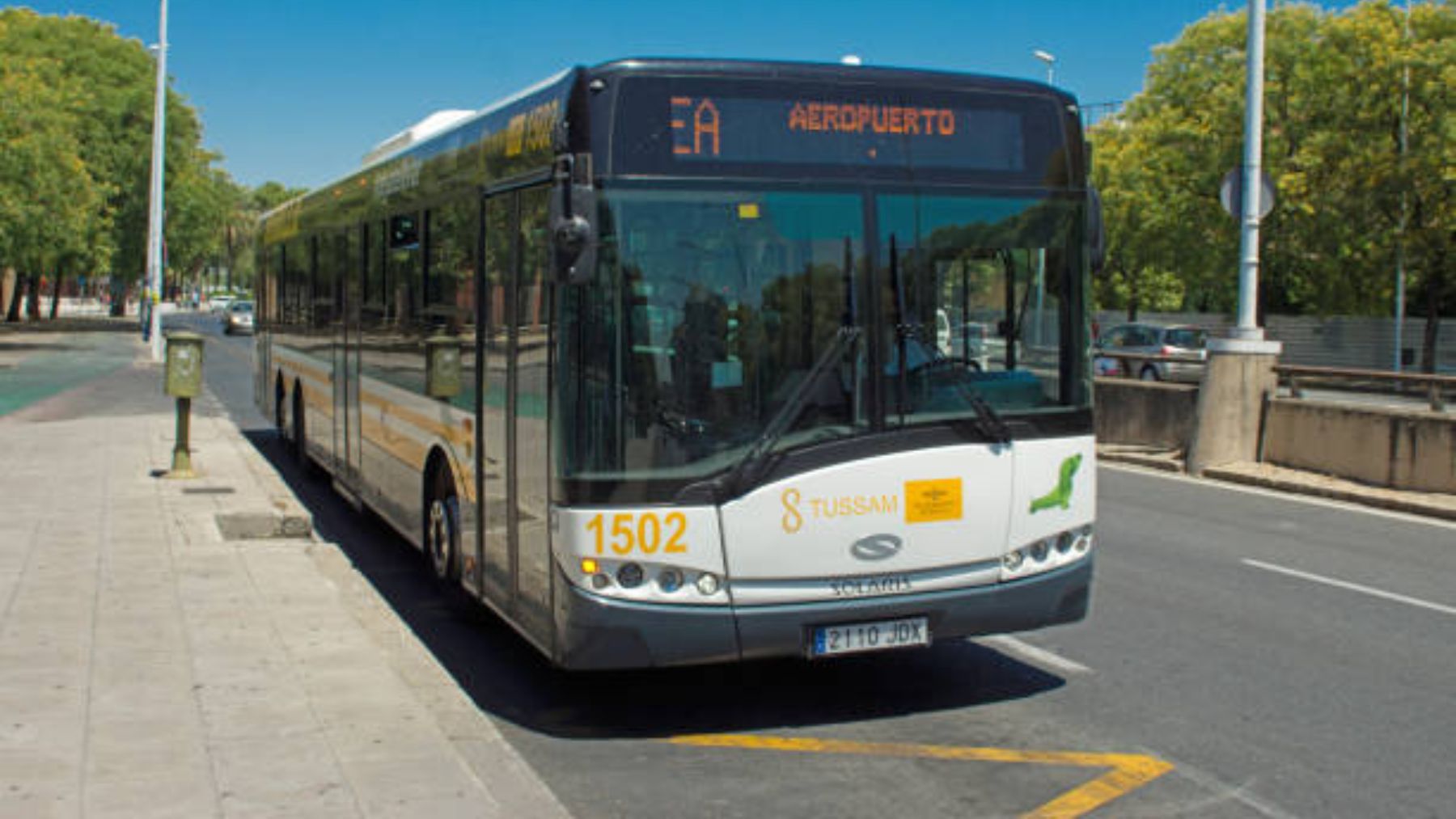 Sevilla estrena el pago con tarjeta en sus autobuses