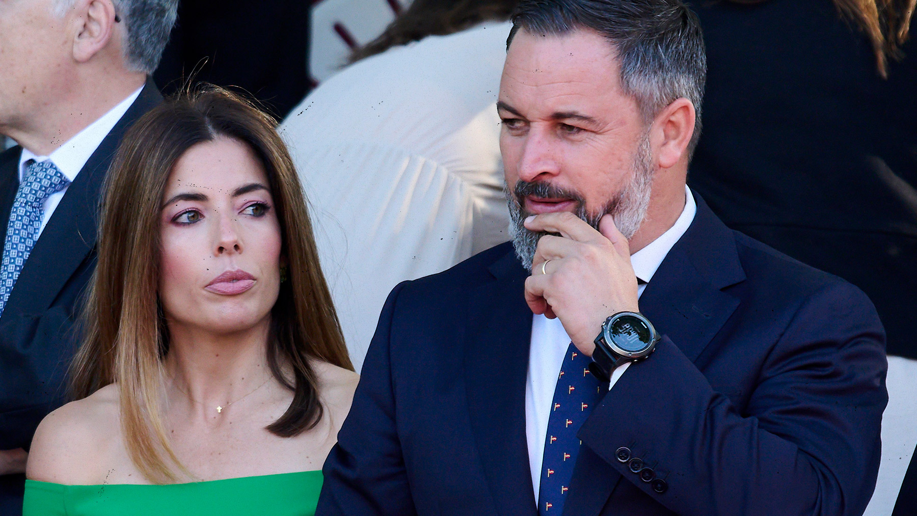 El líder de Vox, Santiago Abascal, junto a su esposa, Lidia Bedman.