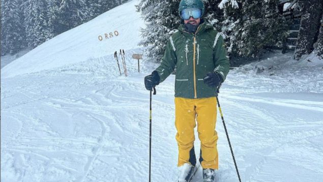 Fernando Alonso cambia el asfalto por la nieve e impresiona a todos esquiando en Italia