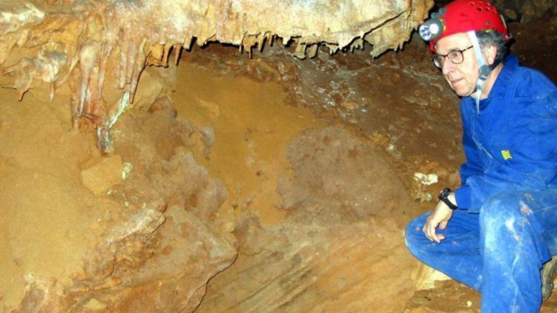 El investigador experto en espeleología científica Àngel Ginés. inés.