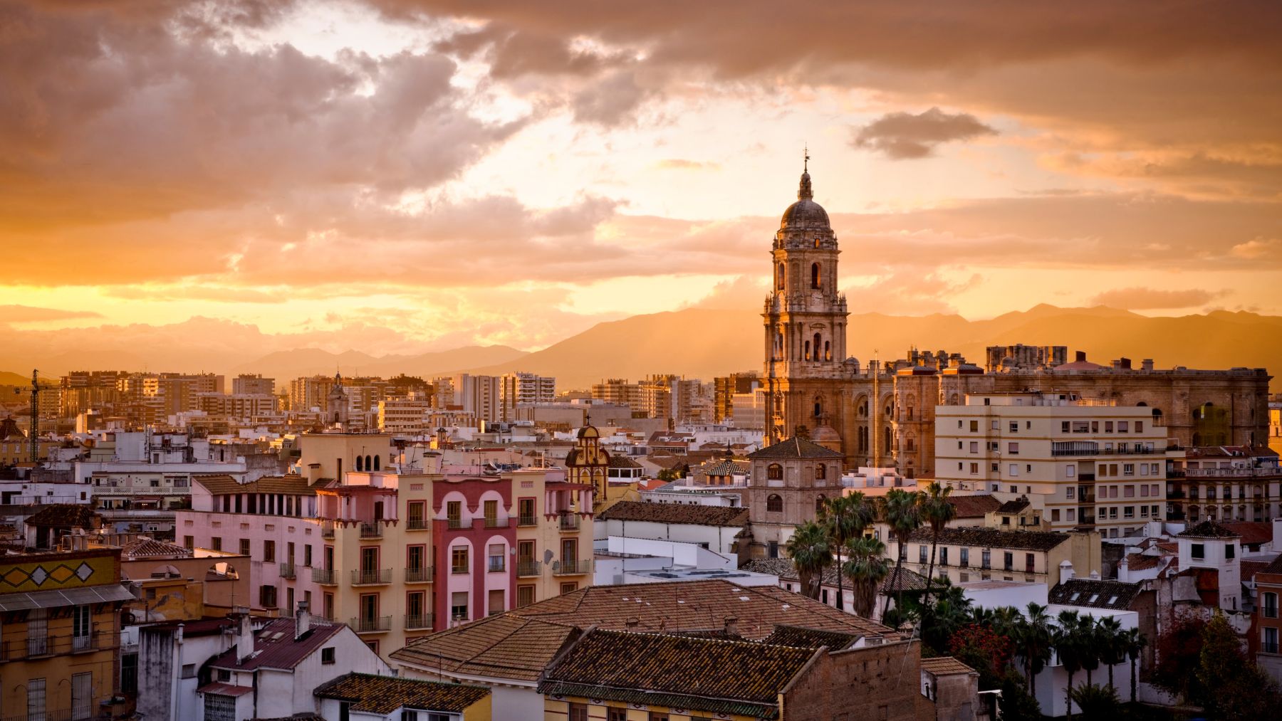 Las 7 ciudades españolas que hacen alucinar a los ingleses: están enamorados de ellas