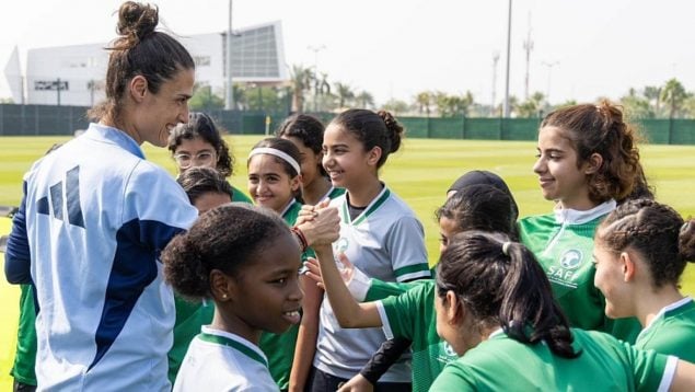 La Universidad de Riad alberga la formación de la RFEF para entrenadoras y jugadoras de Arabia