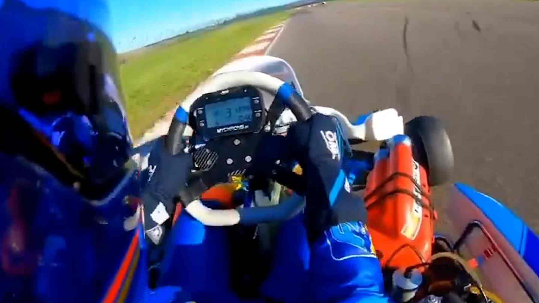 Fernando Alonso en su circuito de karting.