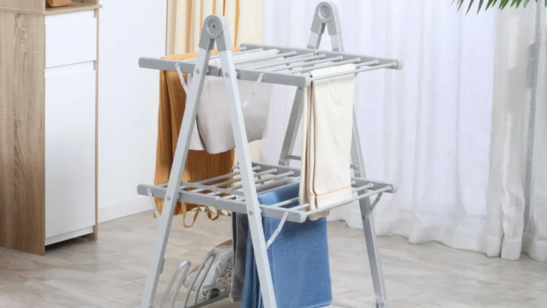Los mejores tendederos plegables para secar tu ropa, sin importar
