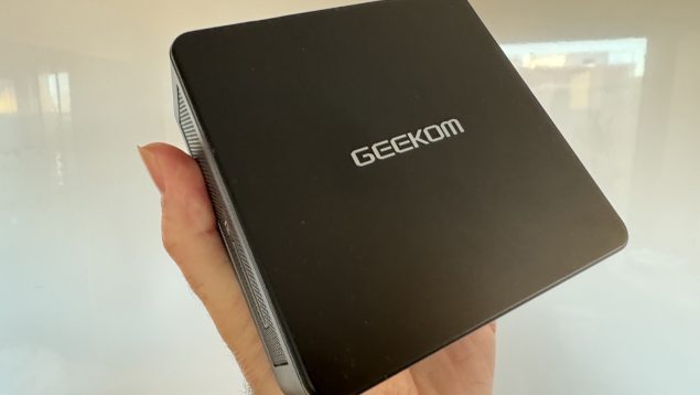 GEEKOM Mini Air 12: el mini PC que destaca por su versatilidad