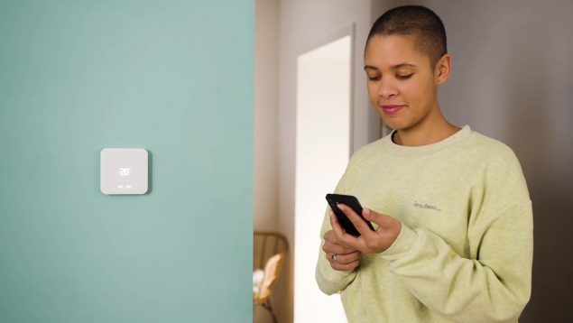 Este termostato inteligente te permite controlar la calefacción desde tu  smartphone ¡y está a mitad de precio!