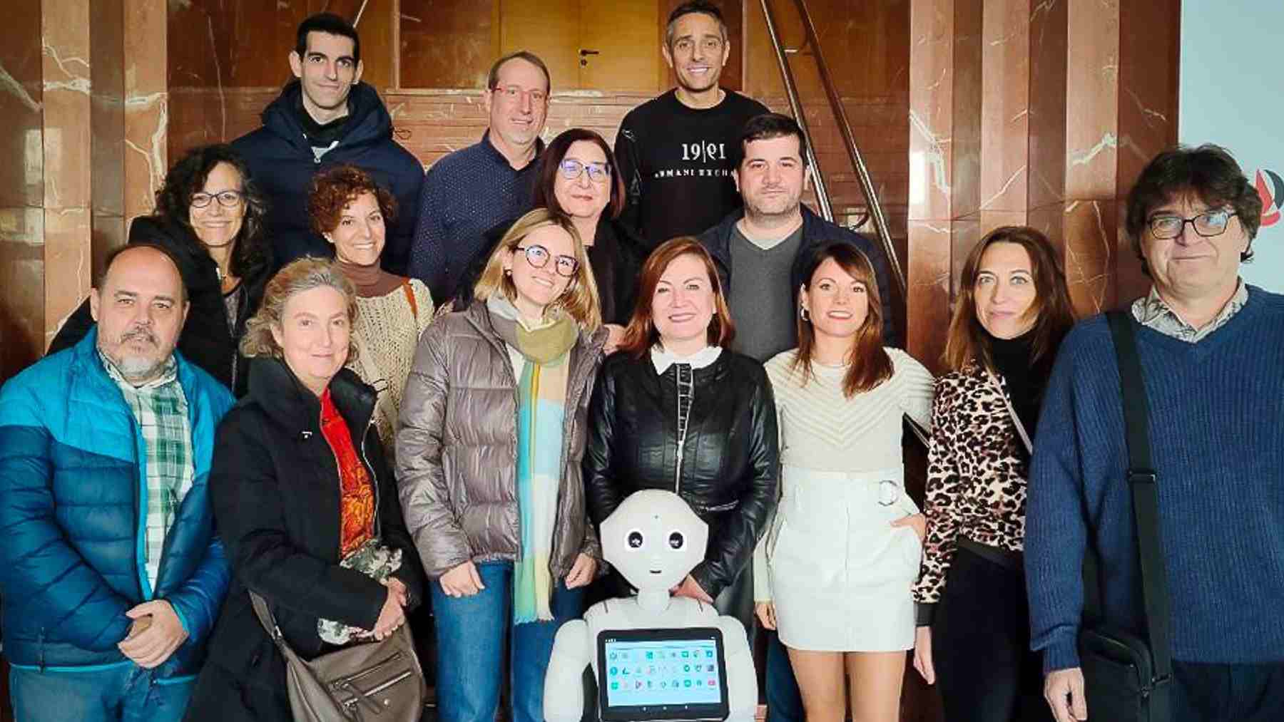 Un equipo de la UIB está participando en un proyecto para desarrollar robots e inteligencia artificial.