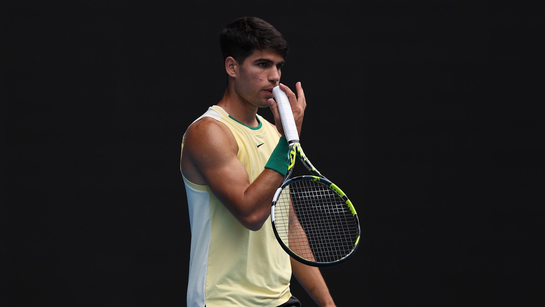 Carlos Alcaraz, en un partido en el Open de Australia. (Getty)