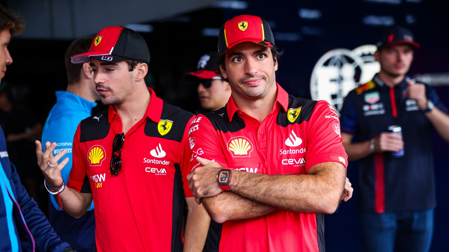 Carlos Sainz y Charles Leclerc, pilotos de Ferrari. (Europa Press)