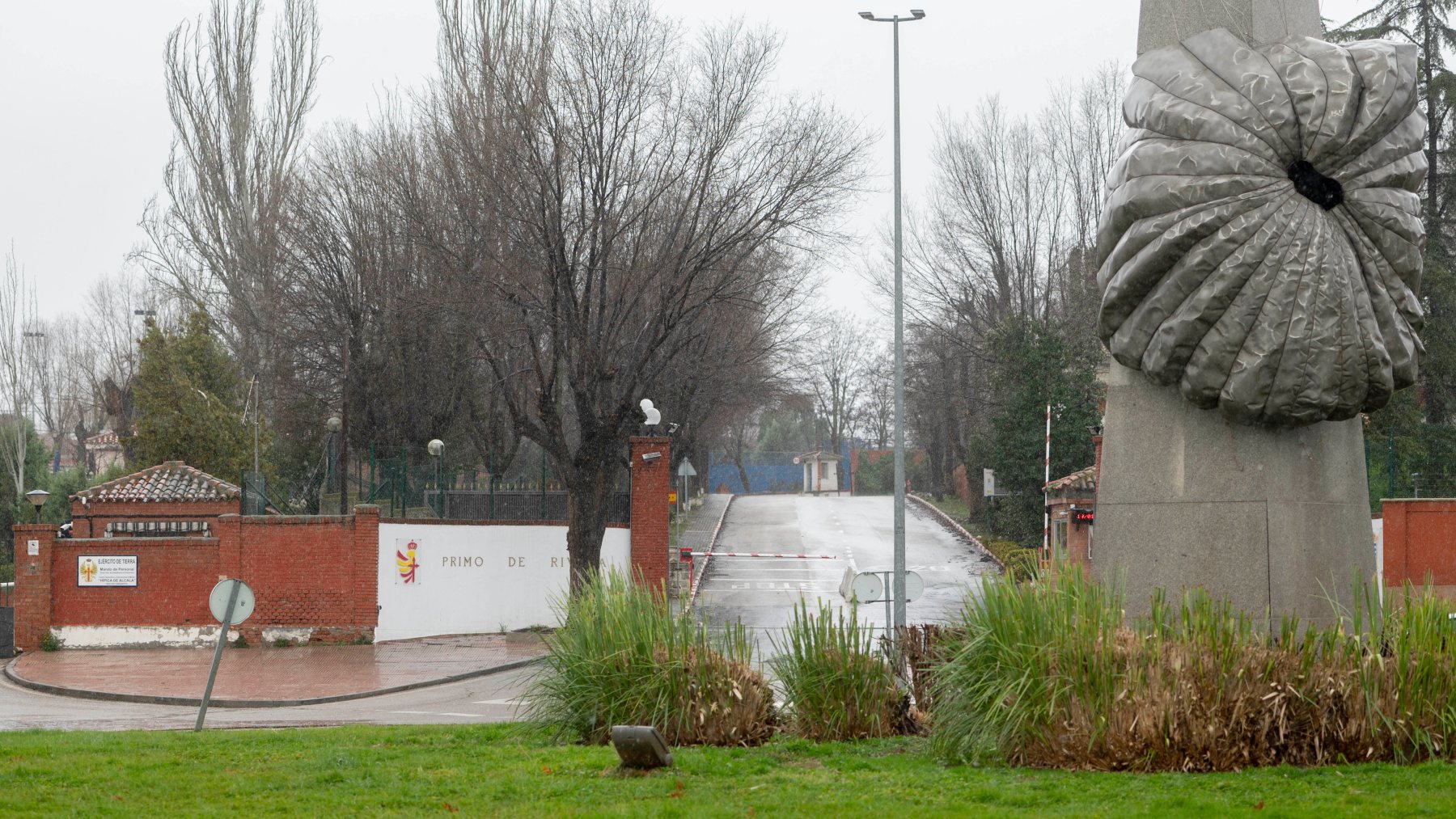 La base donde se alojan inmigrantes en Alcalá de Henares. (Foto: EP)