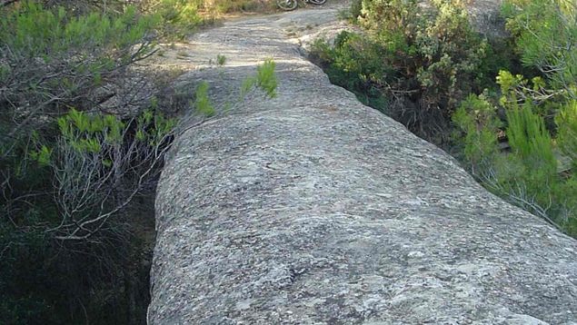 El puente de piedra natural que impresiona y que debes ver al menos una vez en la vida