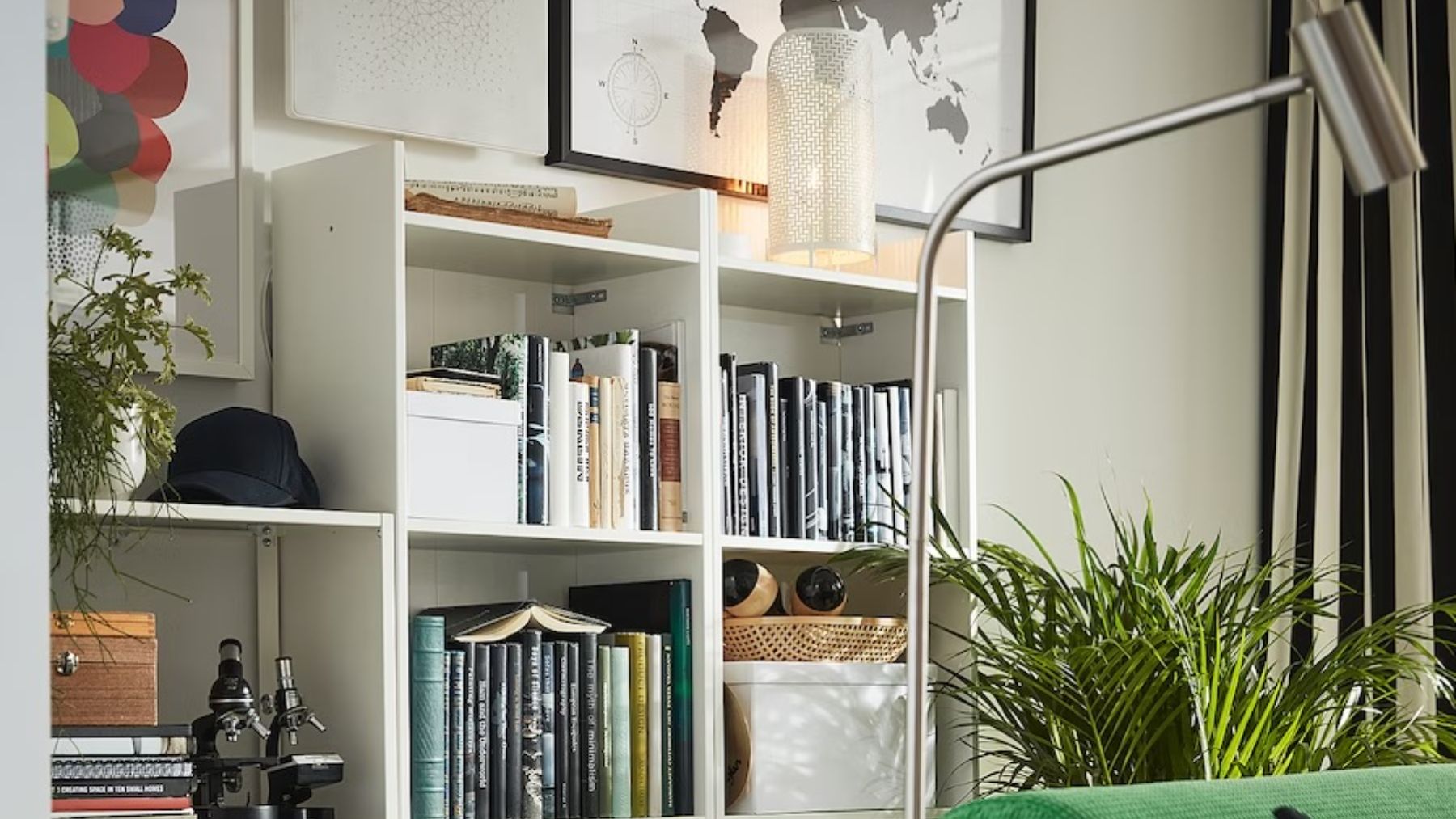 Cómo dar estilo a una bonita librería para tu hogar - IKEA