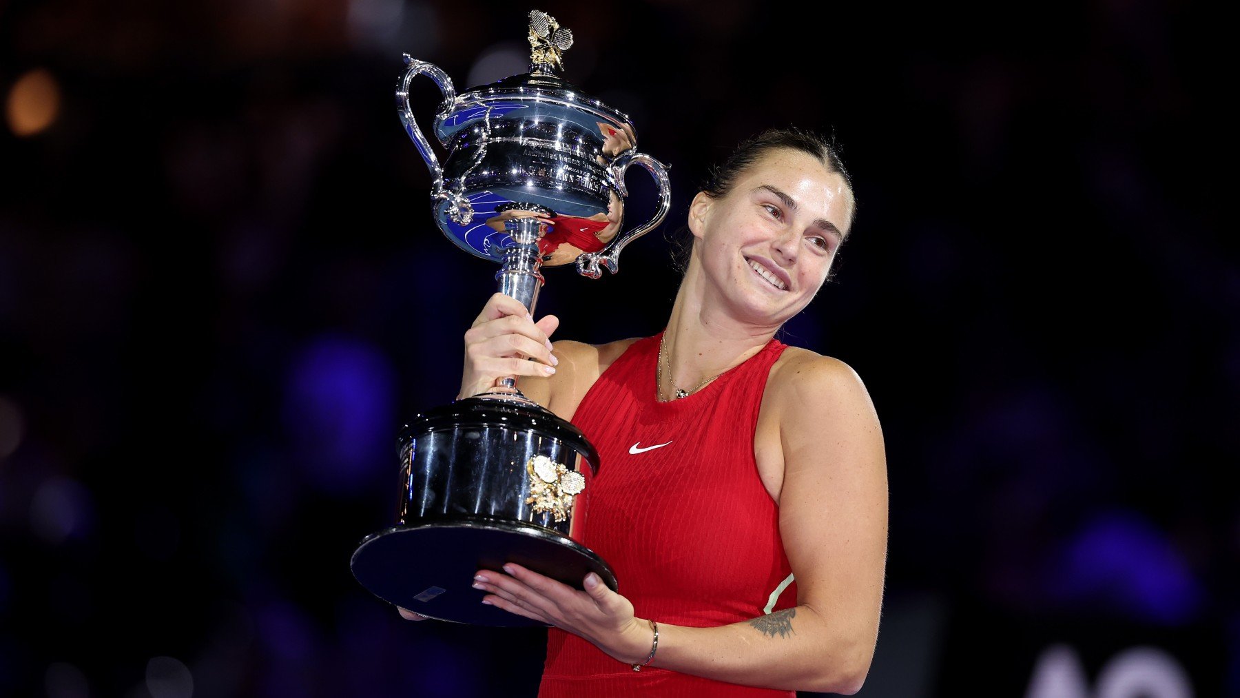 Aryna Sabalenka, con el título de campeona del Open de Australia 2024. (Getty)