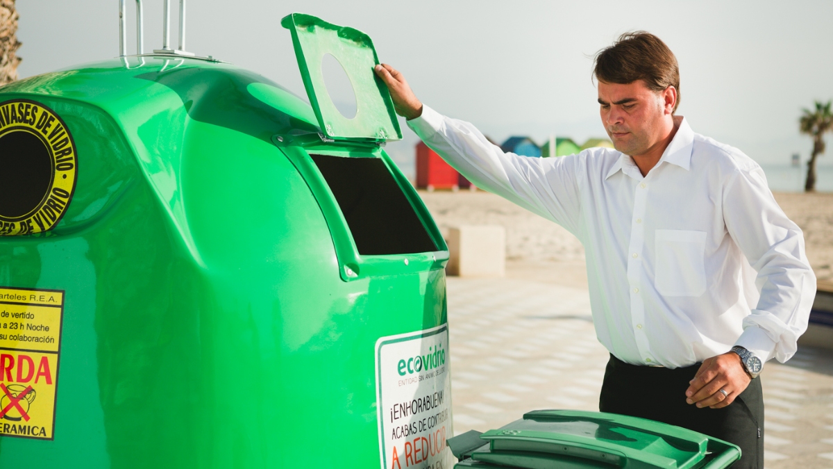 El plan EcoVares ha permitido aumentar el reciclaje del vidrio gracias a más de 600 campañas en municipios españoles