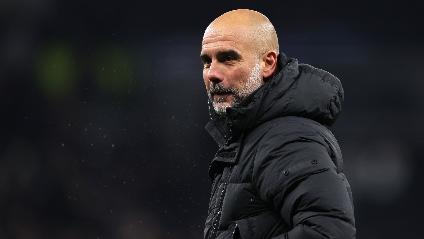 Guardiola en un partido con el City (Getty)