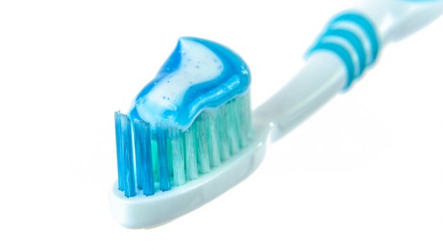 Un experto desmonta el mito que todos hemos creído sobre la pasta de dientes