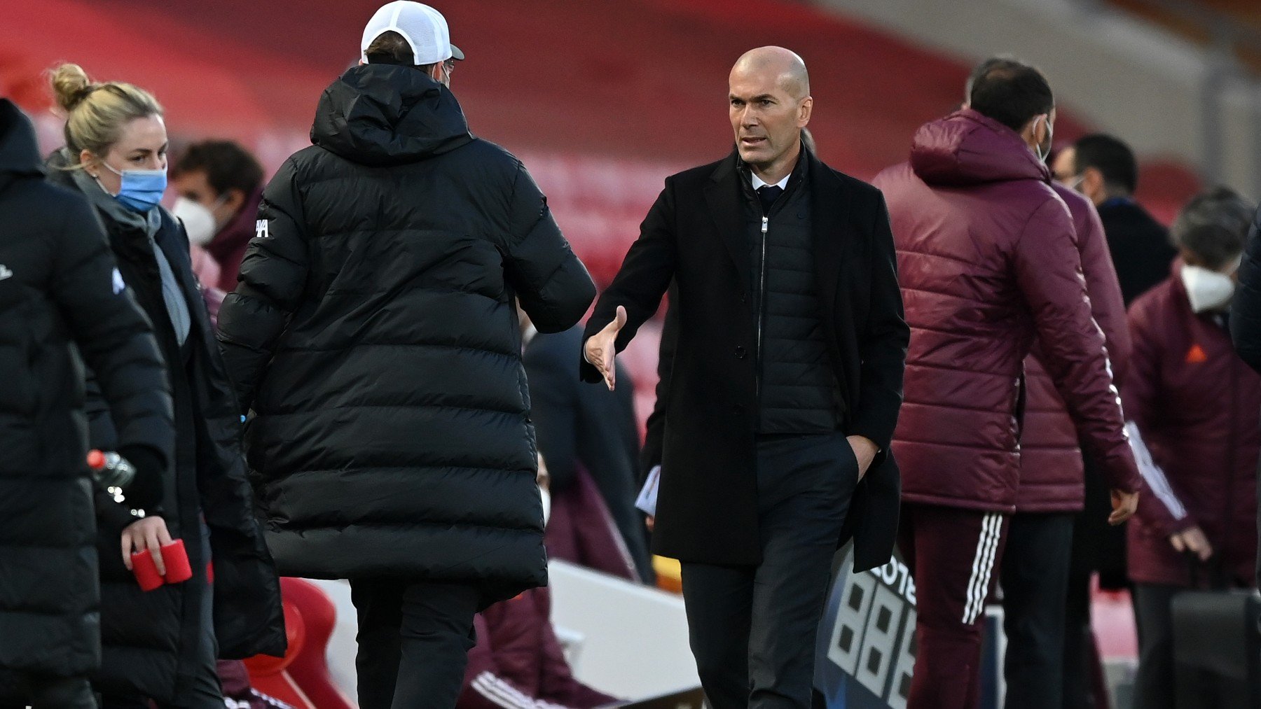 Zidane y Klopp en Anfield. (Getty)