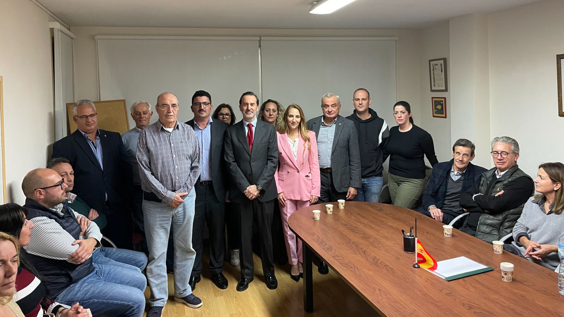 Reunión de la dirección de Vox con los concejales del partido en los pueblos de Mallorca celebrada este lunes.