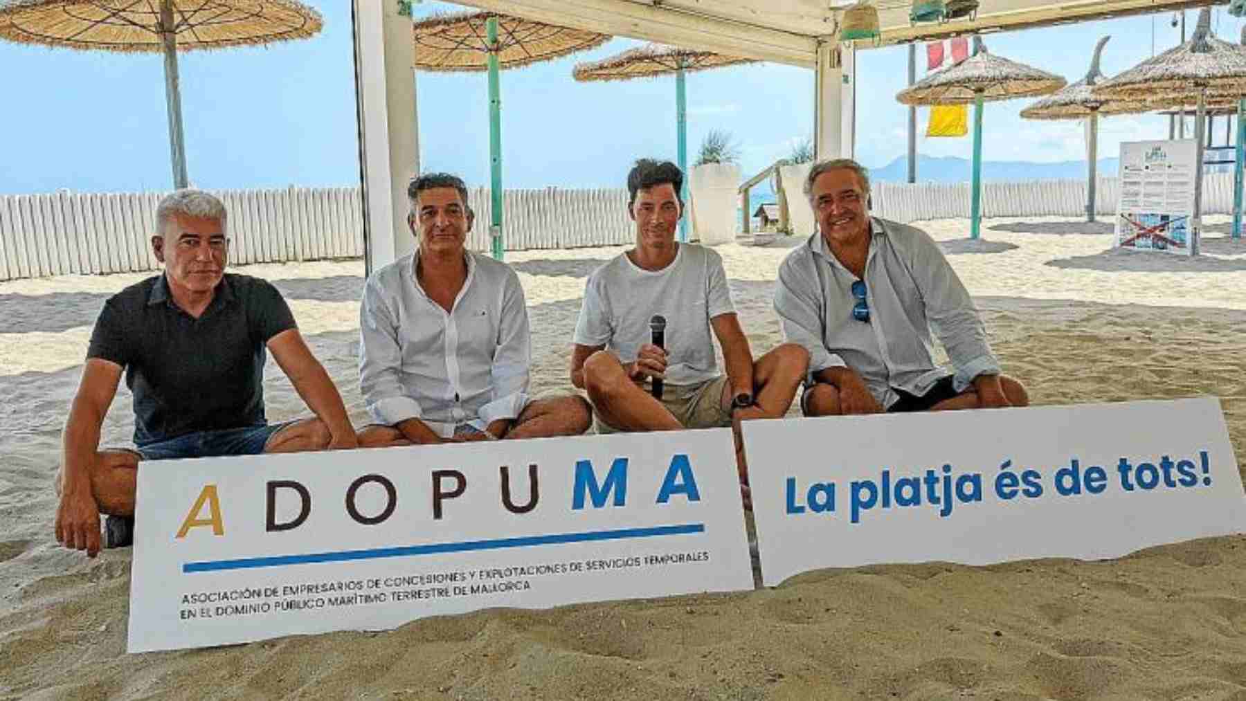 Representantes de la Asociación de Concesiones de Dominio Público Marítimo Terrestre de Mallorca.