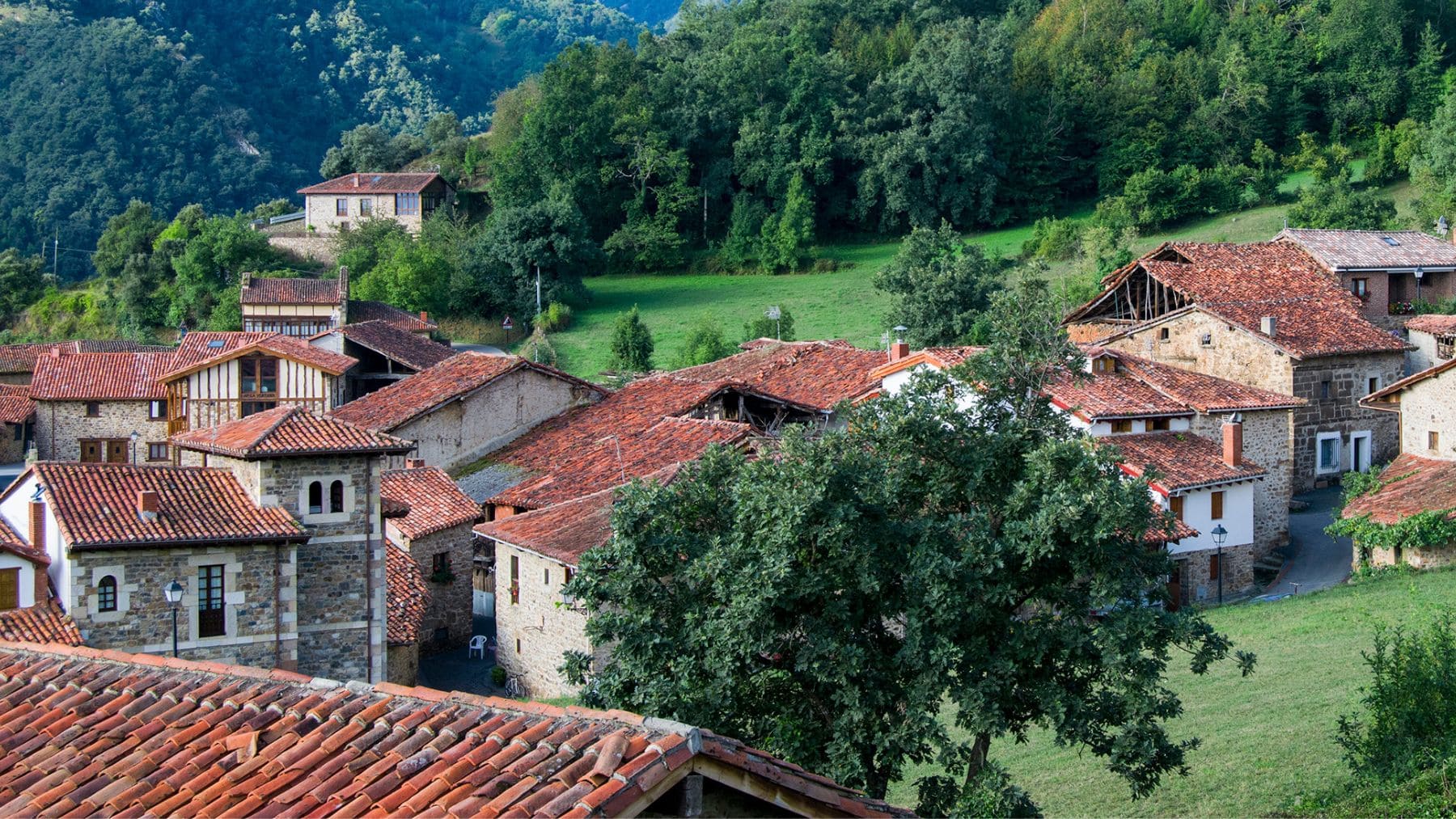 Es clavado a los Alpes suizos: el pueblo de Heidi (Literal) que está a dos horas de Santander