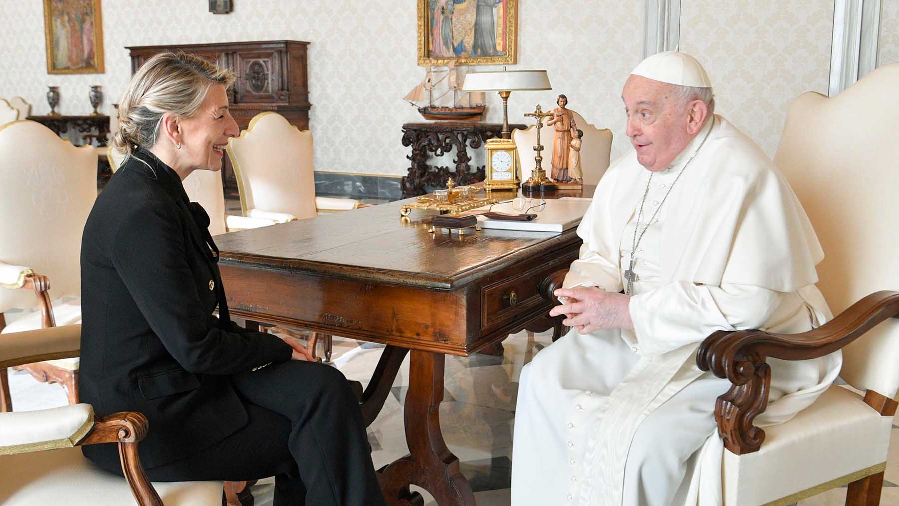 El Papa con Yolanda Díaz, el viernes en el Vaticano (Foto: EFE).