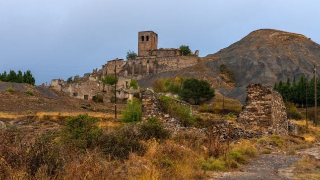 Compra un pueblo abandonado para invertir