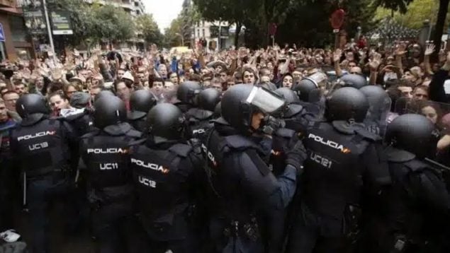 Antidisturbios de la Policía (UIP).