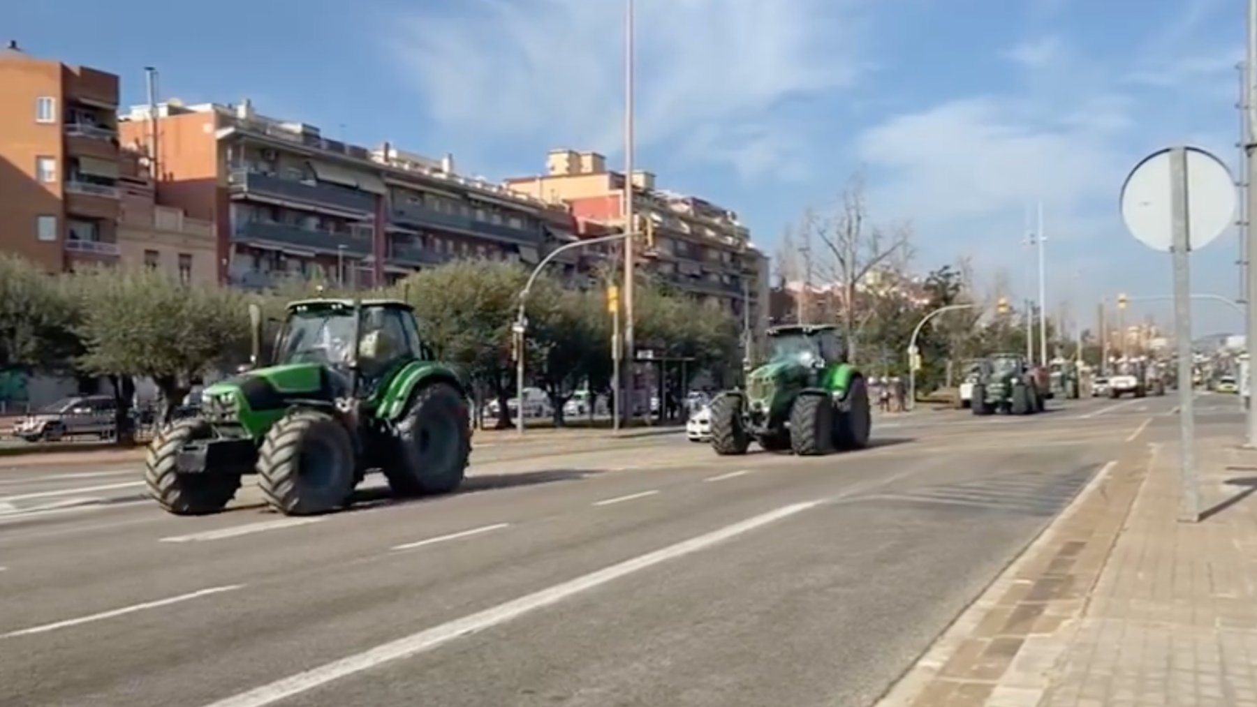 Tractores en la Meridiana de Barcelona.
