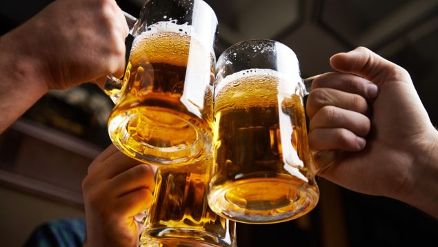 Vino o cerveza: descube cuál es la peor bebida para tu salud