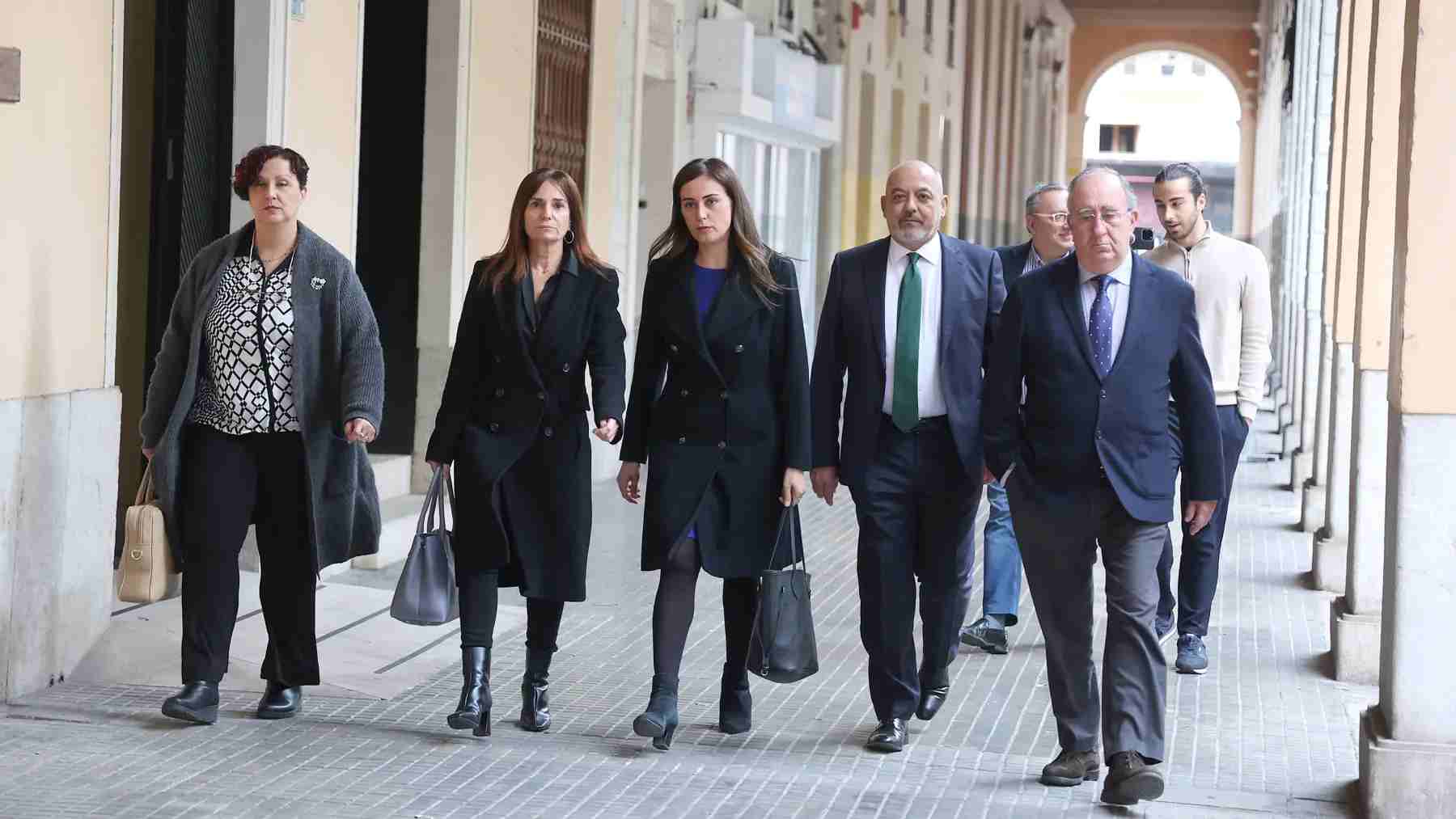 Los cinco diputados de Vox en Baleares que se sublevaron.