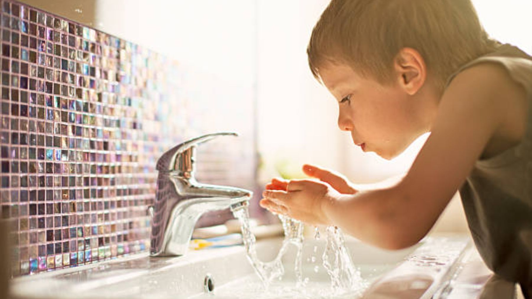 Cómo enseñar a los niños a ahorrar agua