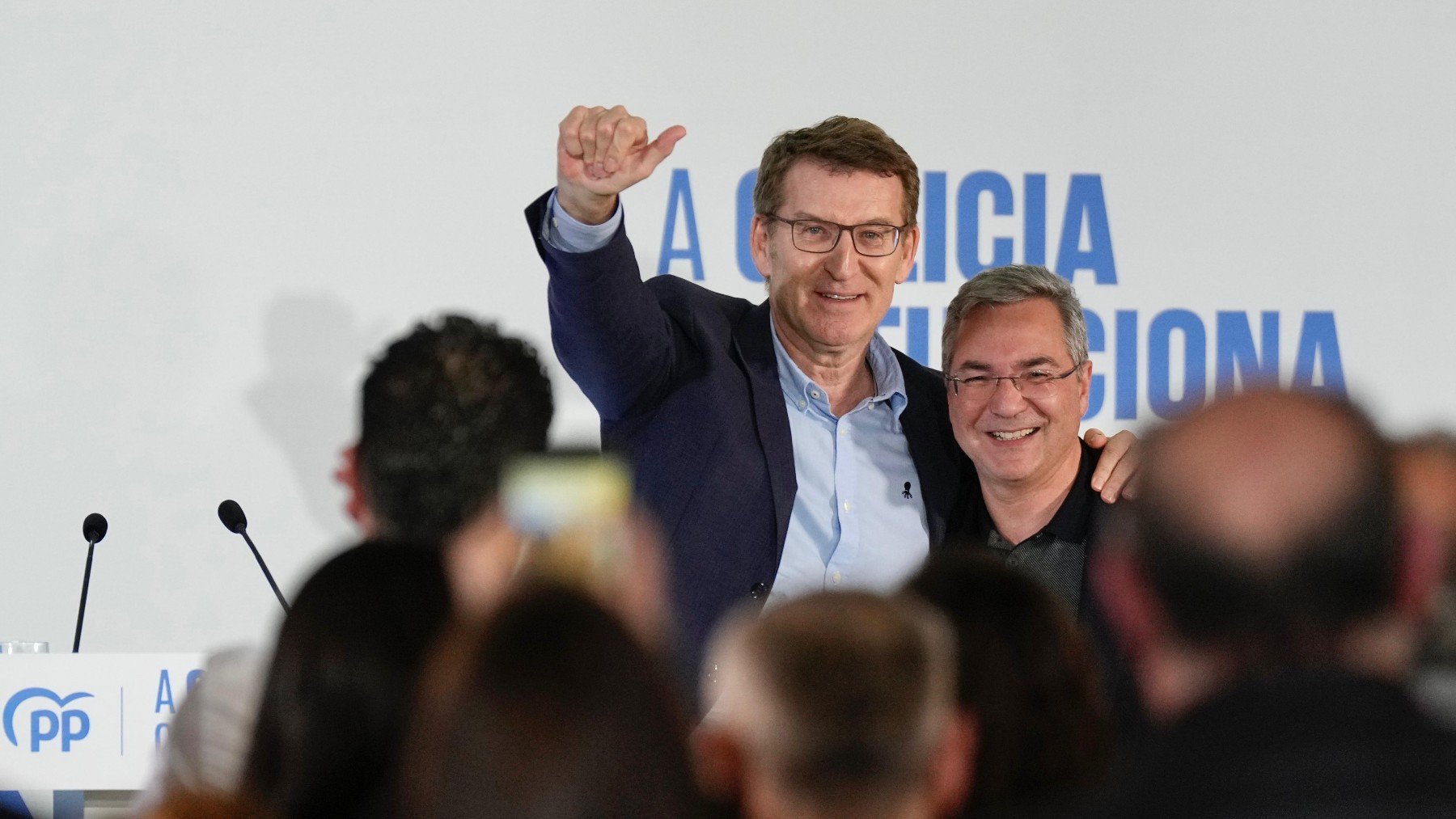 Feijóo y Luis Menor en Orense. (Foto: Tarek)