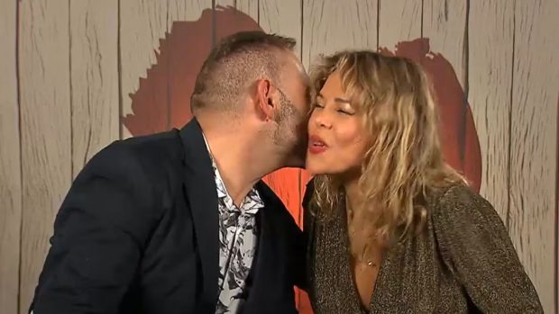 Juanma y Carolina en 'First Dates'.