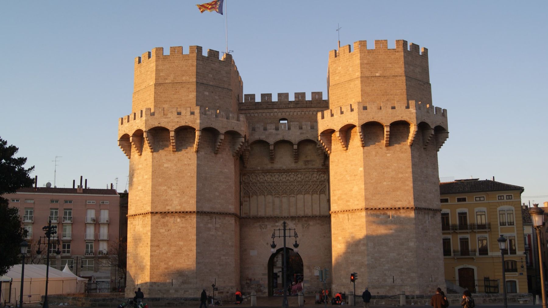 ¿Mito o realidad?: esta es la verdad sobre la mística 'Luna de Valencia'