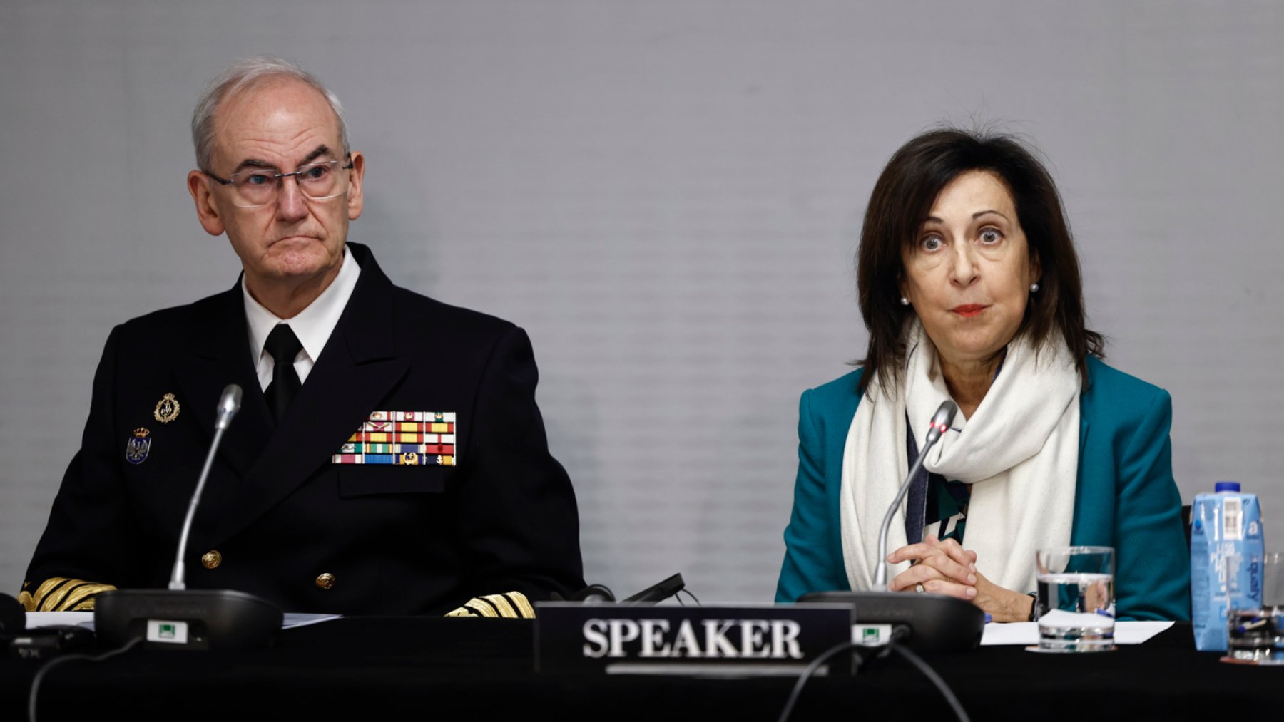 El JEMAD López Calderón y la ministra de Defensa, Margarita Robles.