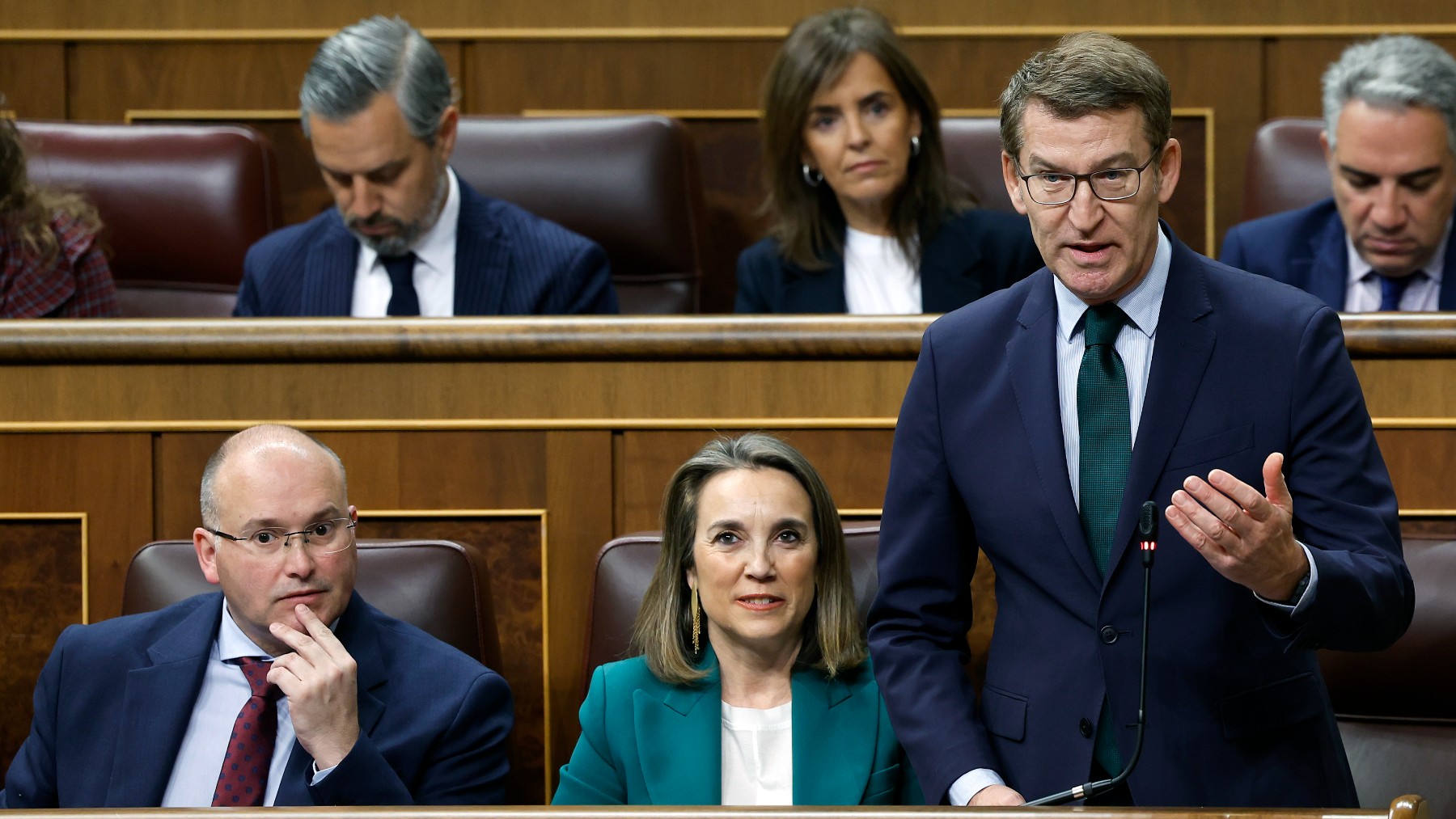 Feijóo, Gamarra y Tellado en el Congreso. (Foto: EFE)