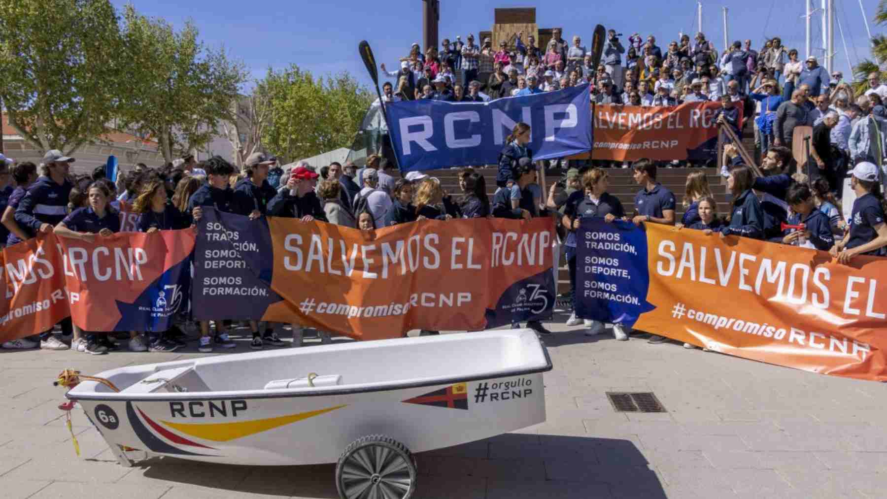 Manifestación en defensa del Club Náutico de Palma.