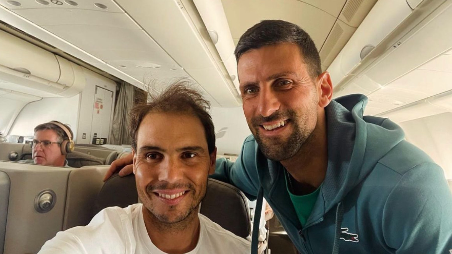 Nadal y Djokovic en el avión. (Instagram)