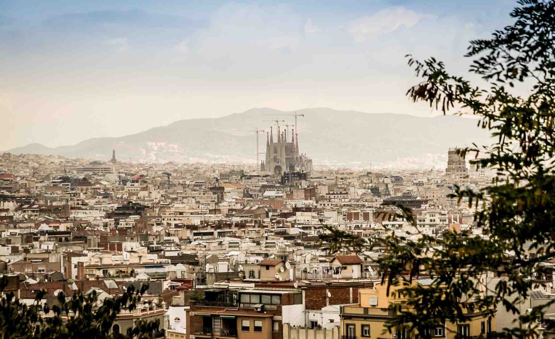 barcelona jarmoluk pixabay cathedral-gfc30f45cf_1280