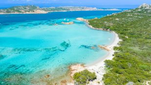 Parece Formentera pero es mucho más barato: así es el paraíso europeo que casi nadie conoce